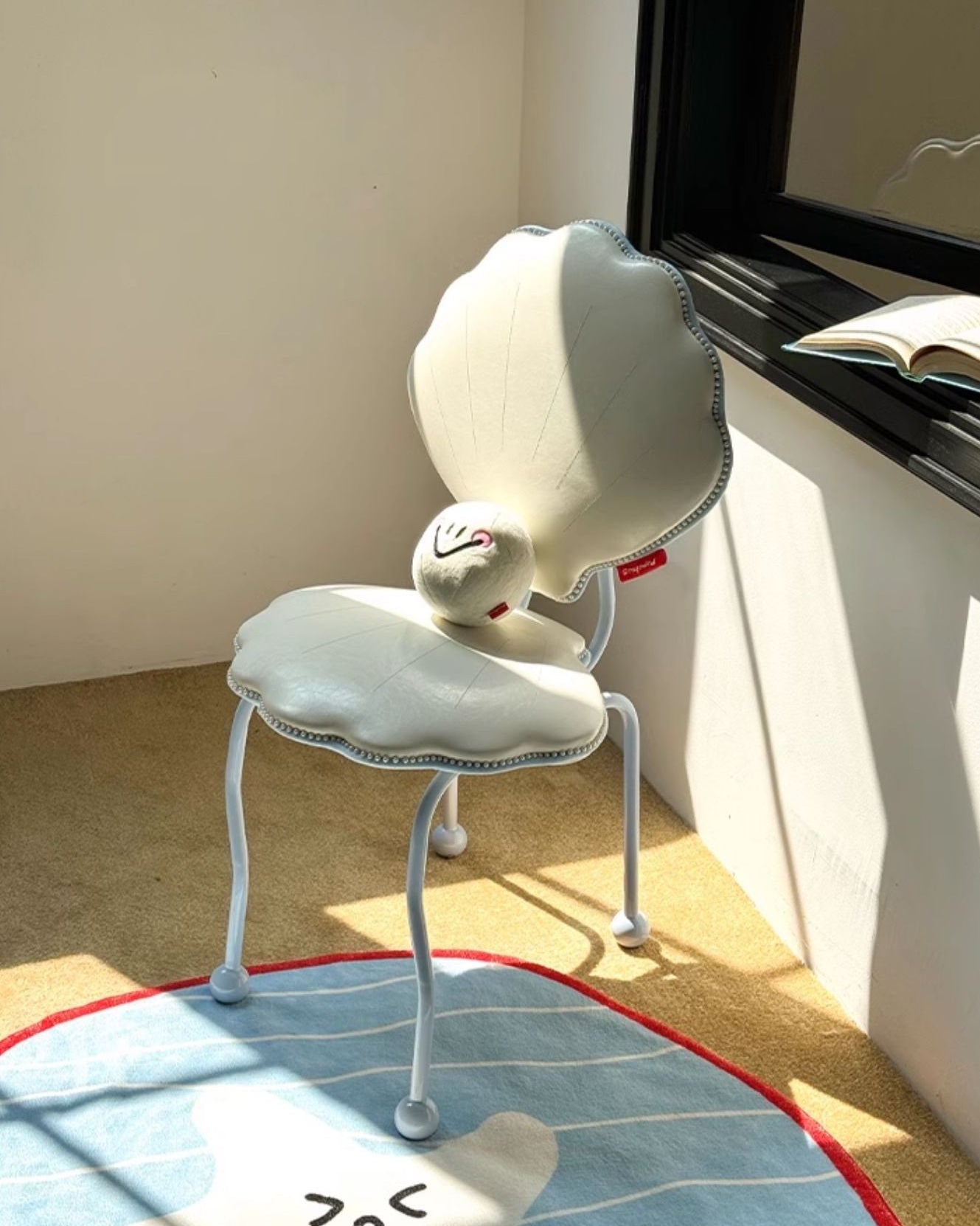 Shell Chair with Pearl Cushion
