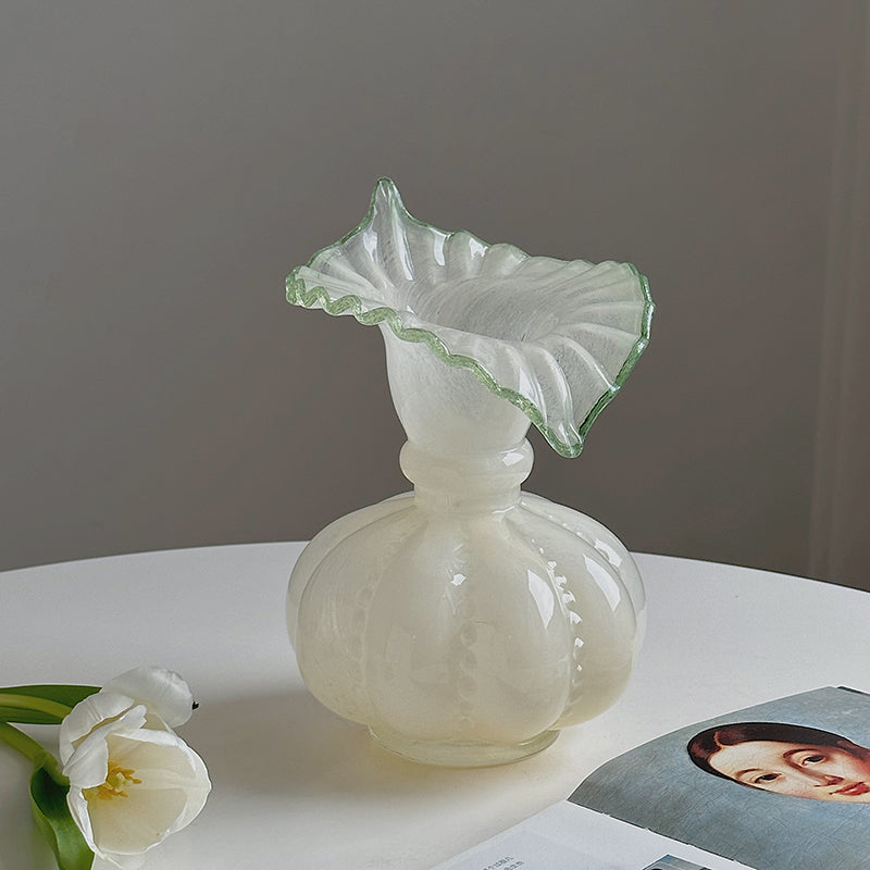 Elegant Jade Glass Flower Vase