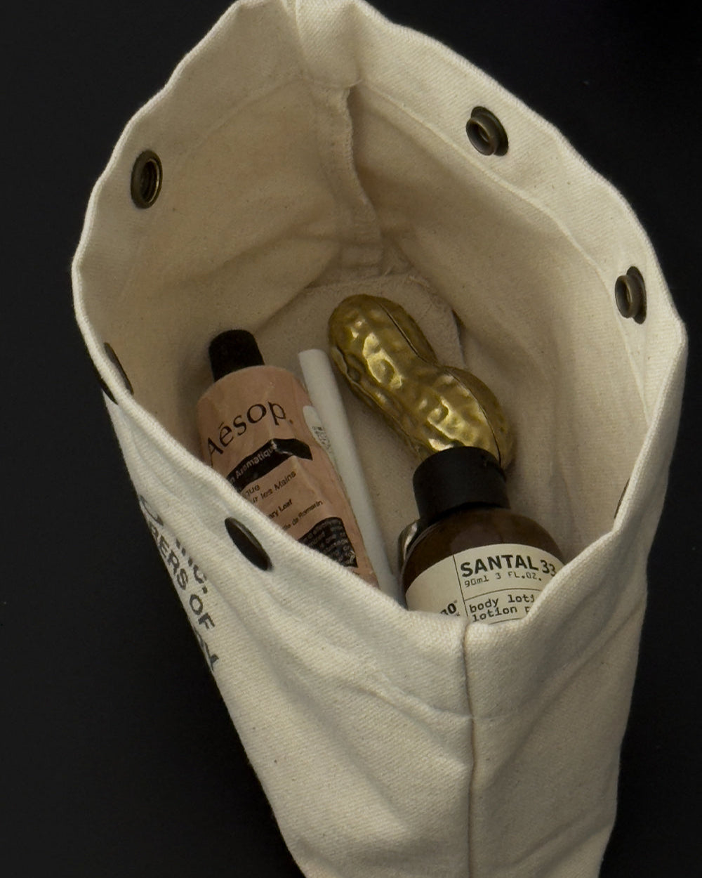 Peanut-Shaped Aroma Box