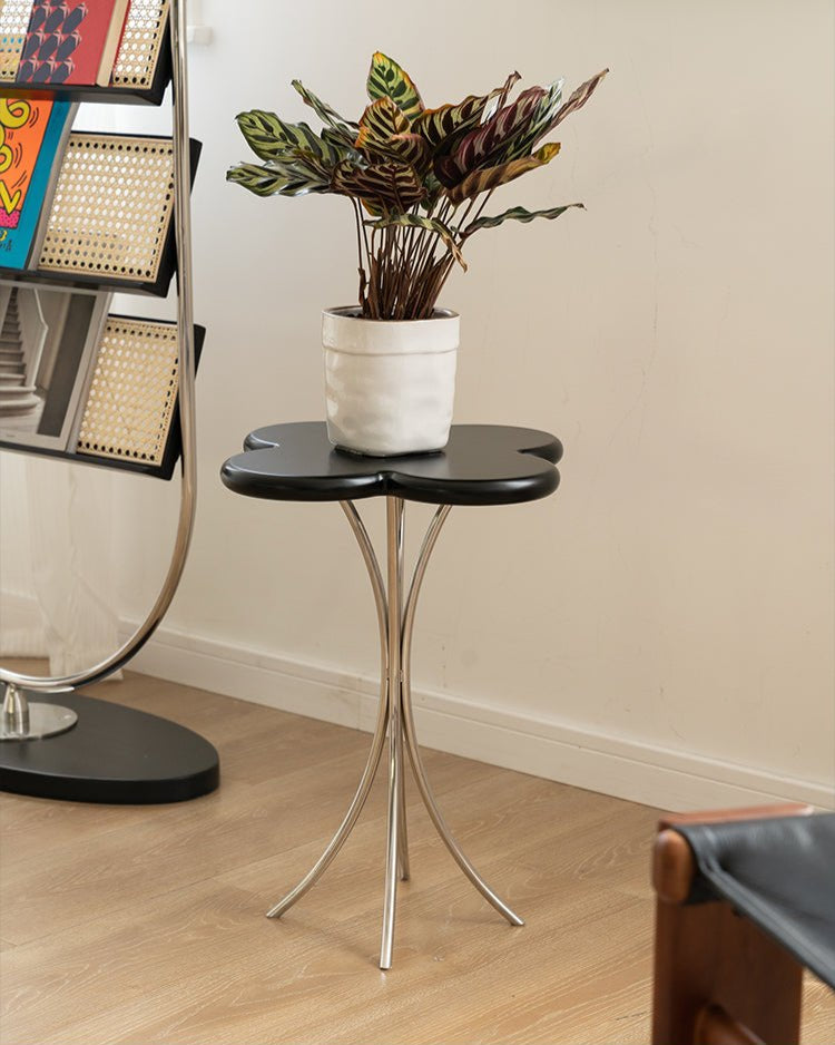 Clover Shaped Side Table - HomeinFun