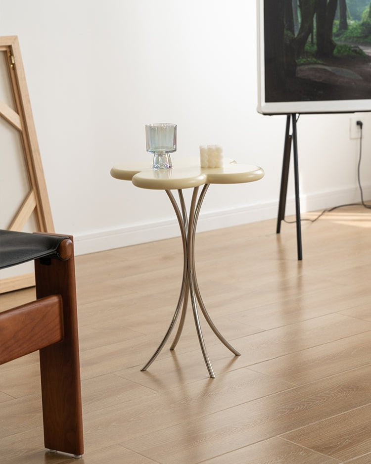 Clover Shaped Side Table - HomeinFun