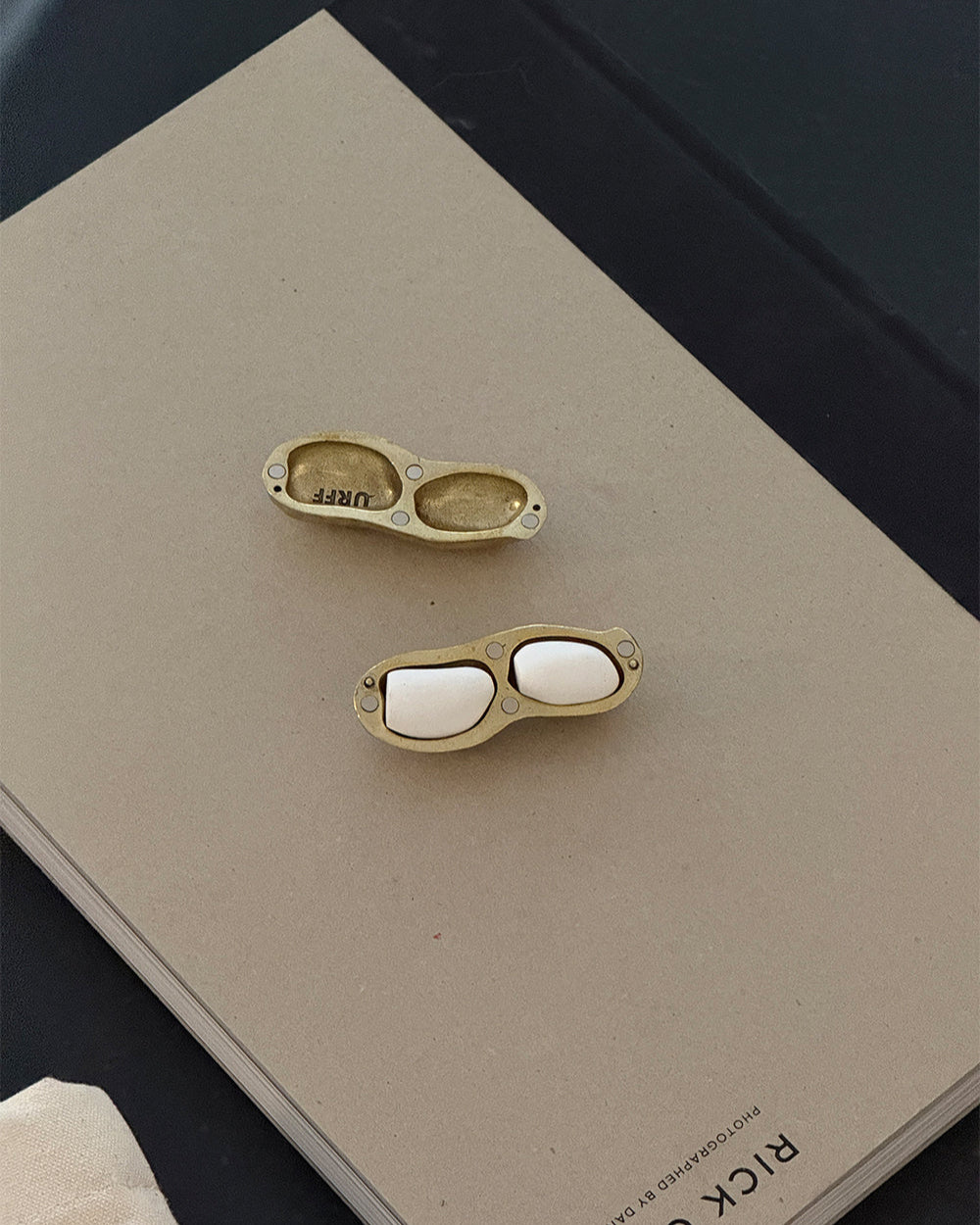 Peanut-Shaped Aroma Box