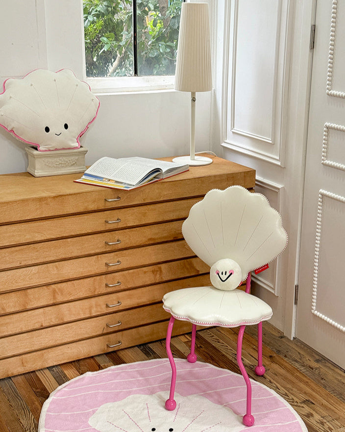 Shell Chair with Pearl Cushion