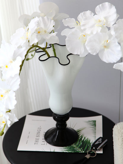 Classic Black n White Flower Vase