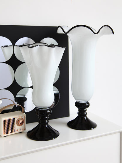 Classic Black n White Flower Vase