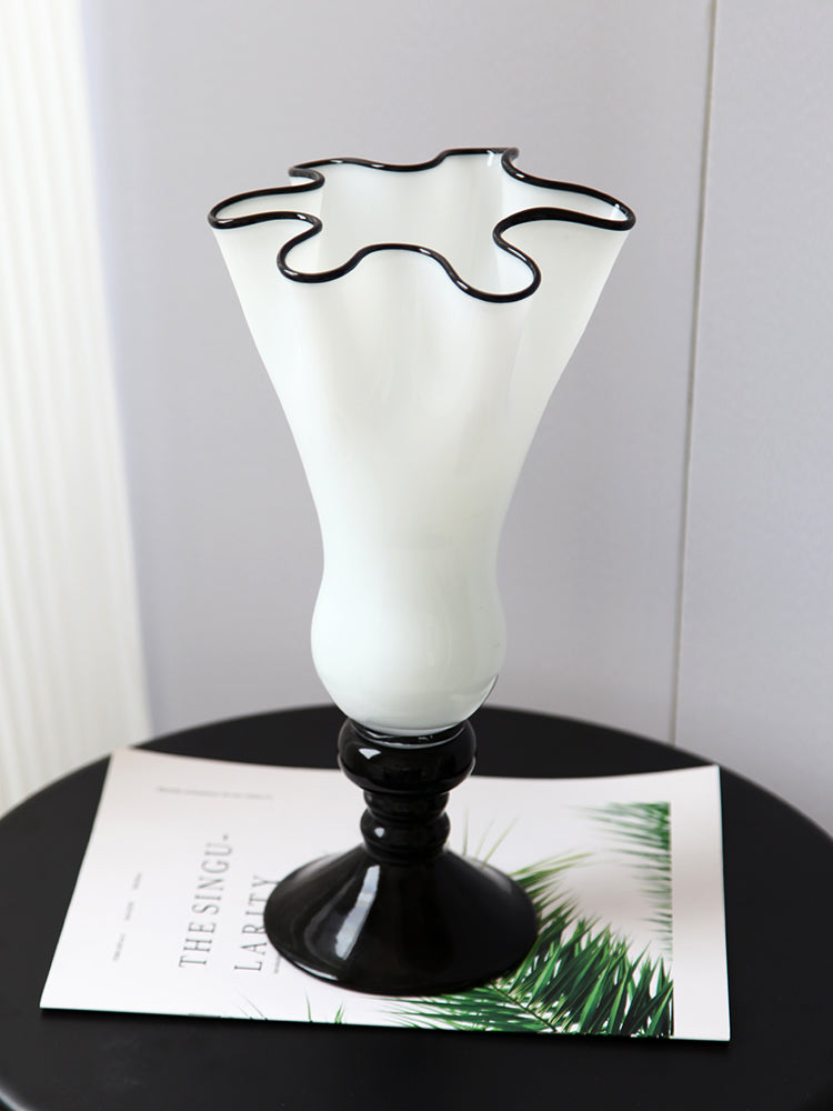 Classic Black n White Flower Vase