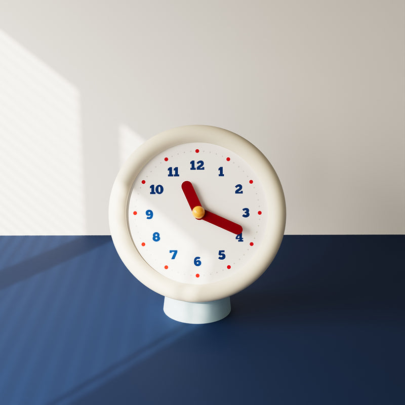 Creative Retro Table Clock