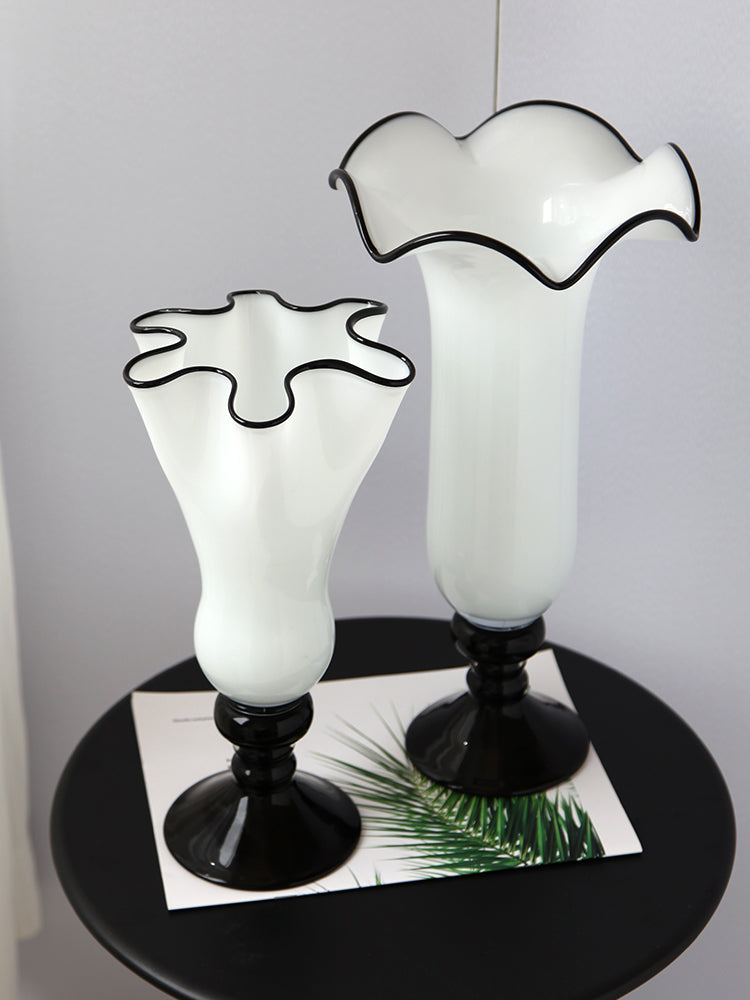 Classic Black n White Flower Vase