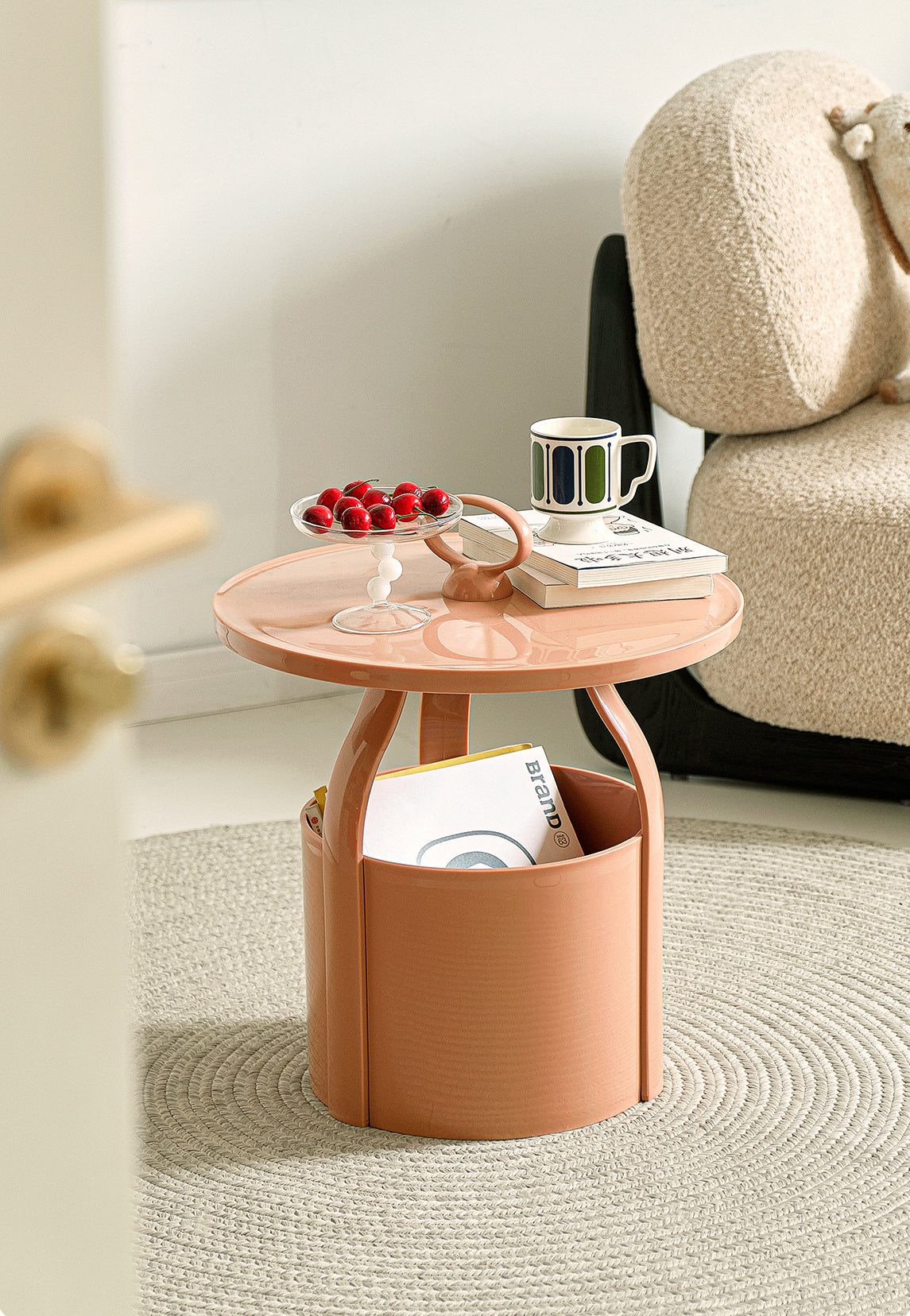 Bucket Handheld Side Table