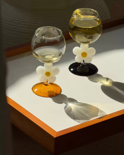 Daisy Bloom Stem Glass