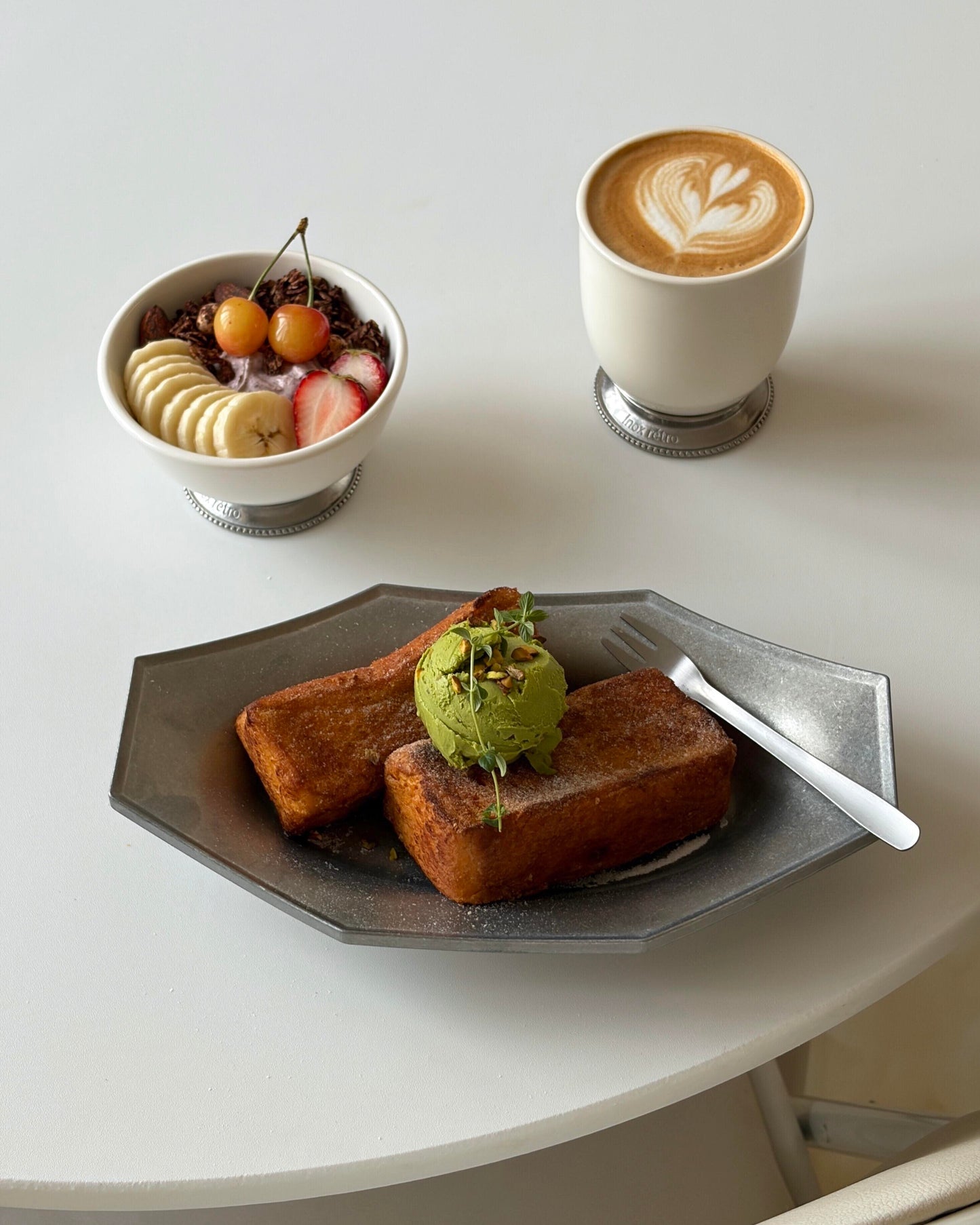 Silver Base Tableware Collection