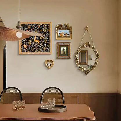 Baroque-style wall art set
