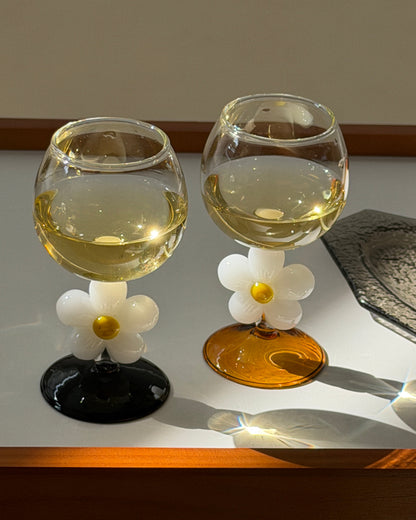 Daisy Bloom Stem Glass