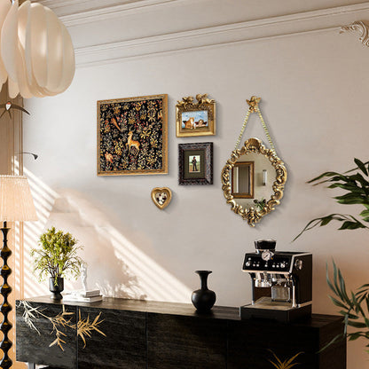 Baroque-style wall art set