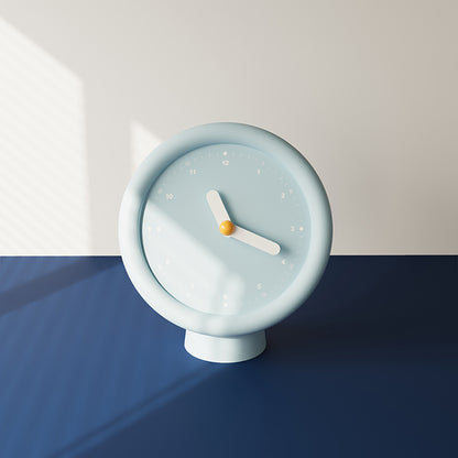 Creative Retro Table Clock