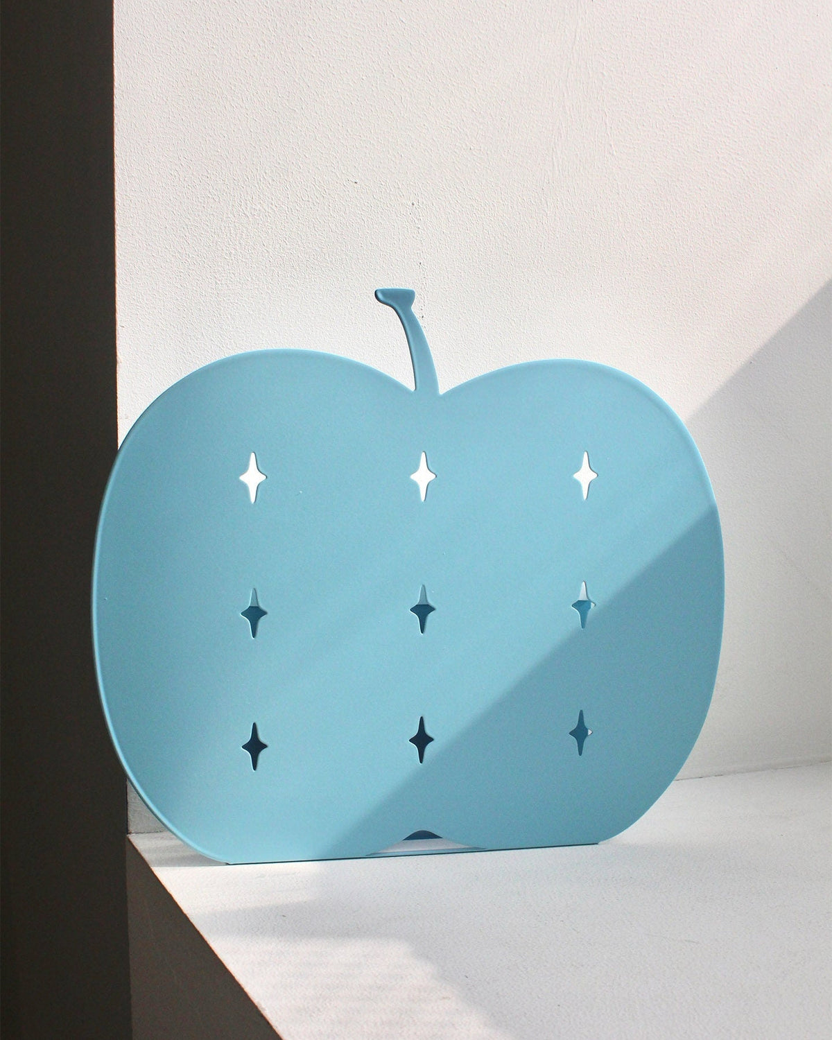 Apple-Shaped Desktop Organizer