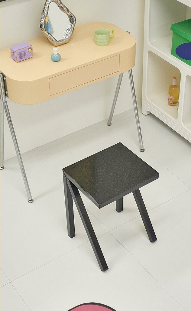 Arrow Shaped Chair Side Table - HomeinFun