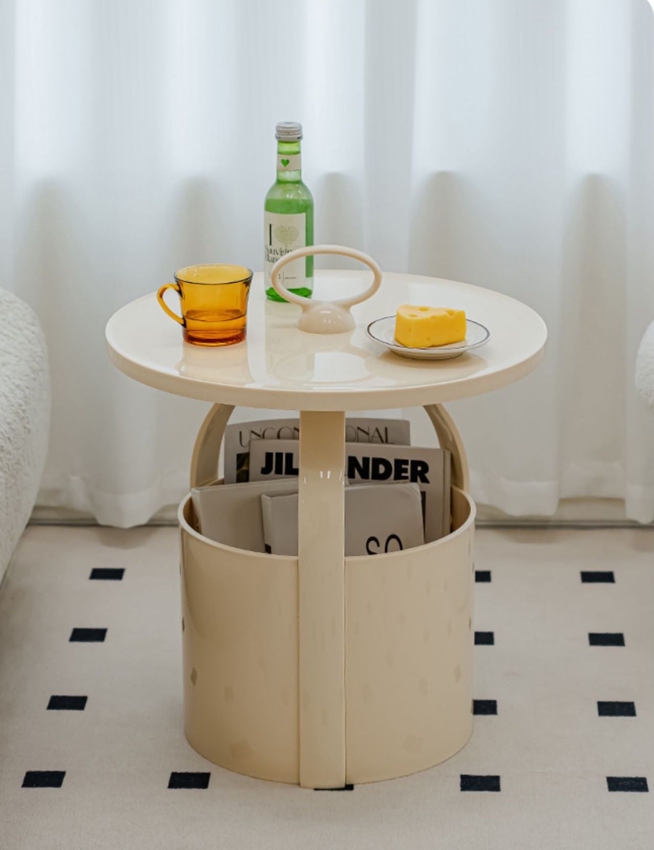 Bucket Handheld Side Table