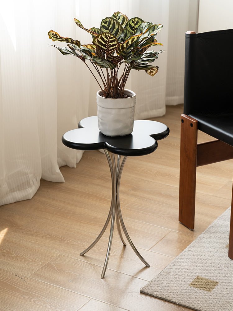 Clover Shaped Side Table - HomeinFun