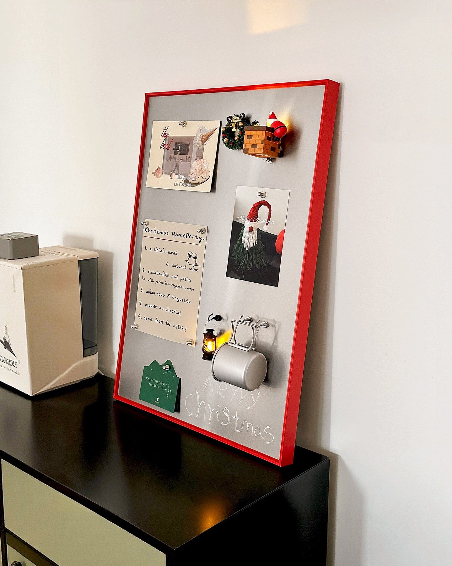 Magnetic DIY Display Board