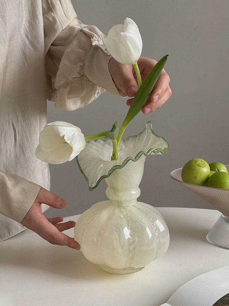 Elegant Jade Glass Flower Vase