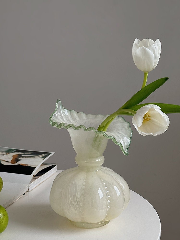 Elegant Jade Glass Flower Vase