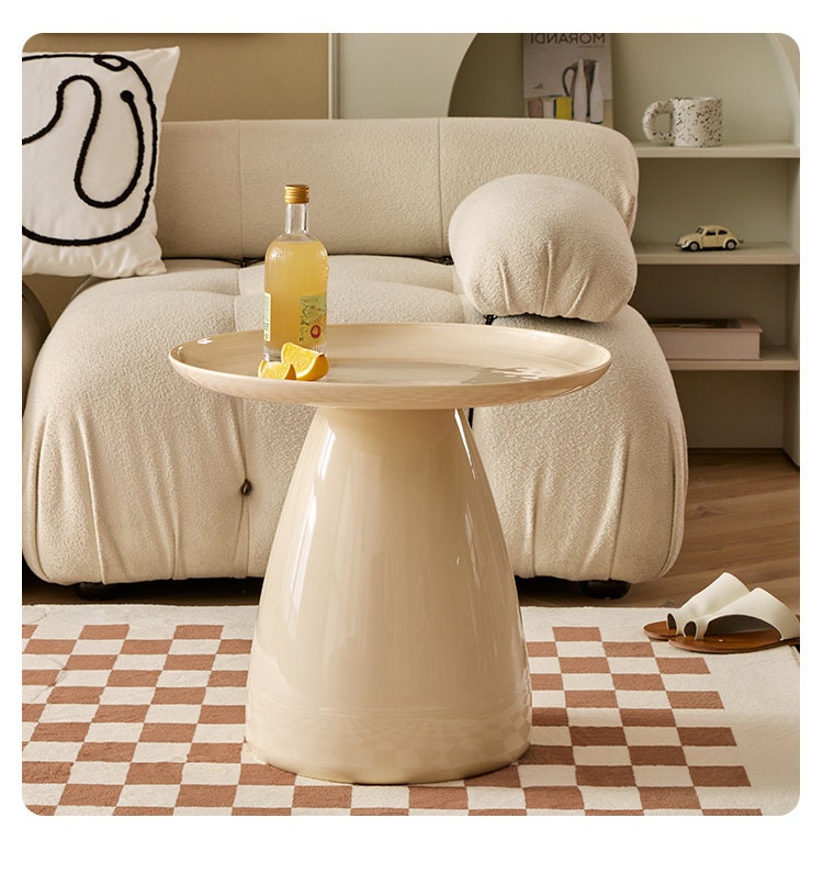 Round Plastic Side Table 